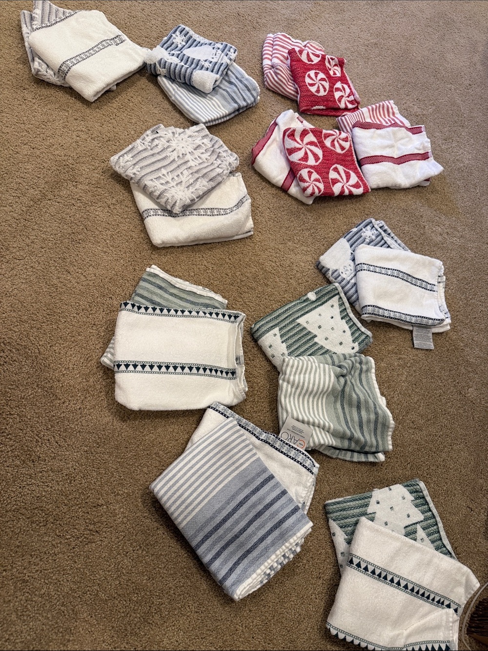 Christmas Patterned Cotton Dishcloths - Blue, Green, Red, White - Picture 2 of 2